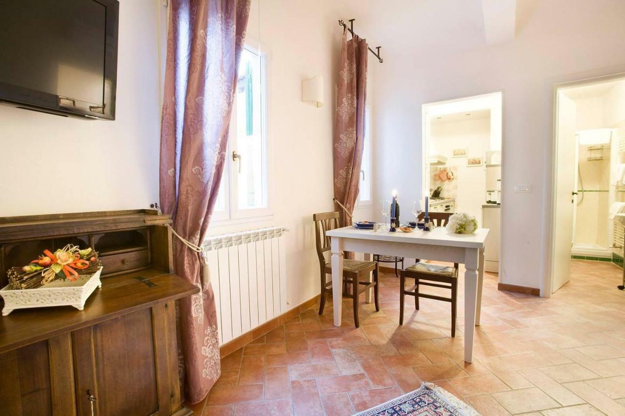 Ellen'S Cozy Apartment Florence Exterior photo